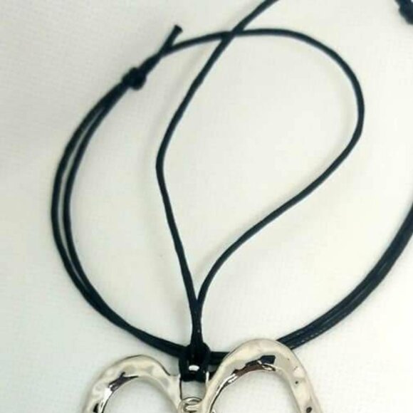 Turtle Heart Necklace - Picture 2 of 3